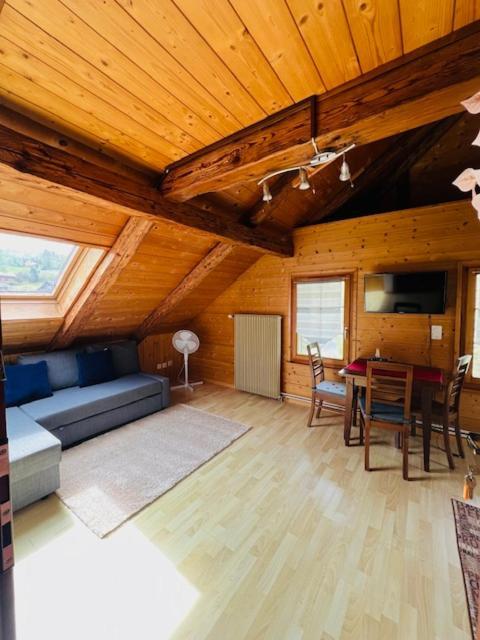 Au Bord Du Lac Därligen Екстериор снимка